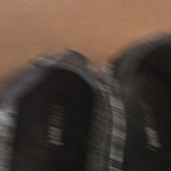 Silver & Black Wedge Slip-On : Size 8 - Picture 7 of 10